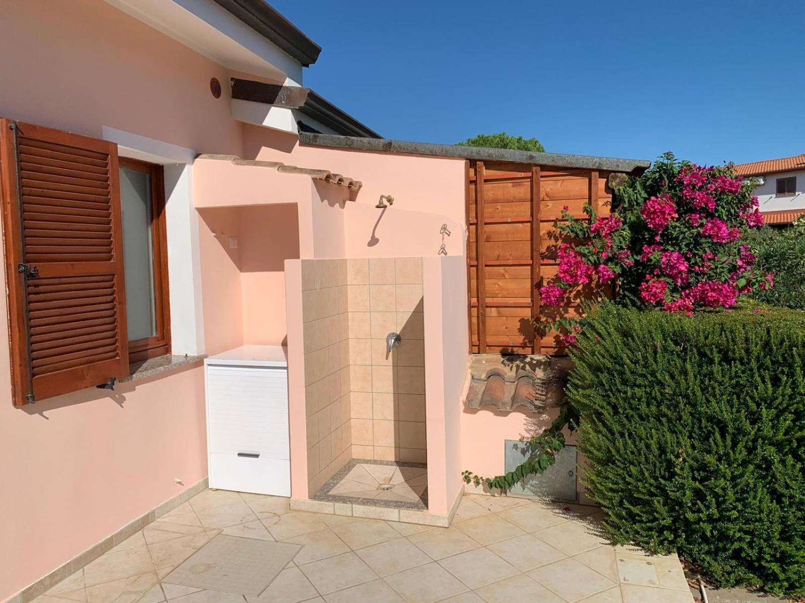 Casa Vacanza Mamaioa SantʼAnna Arresi Exterior foto
